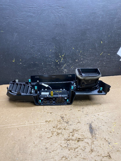 2020 to 2023 Ford  Explorer Console Radio Display Screen Air Vents X1369 DG4