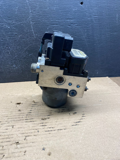2004 2005 Dodge Durango ABS Anti Lock Brake Pump AE2085 DW4