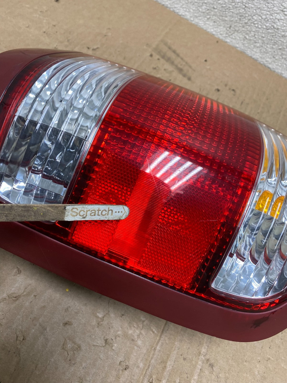 1999 to 2004 Nissan Pathfinder Right Passenger Rh Side Tail light Oem U0489 DW3