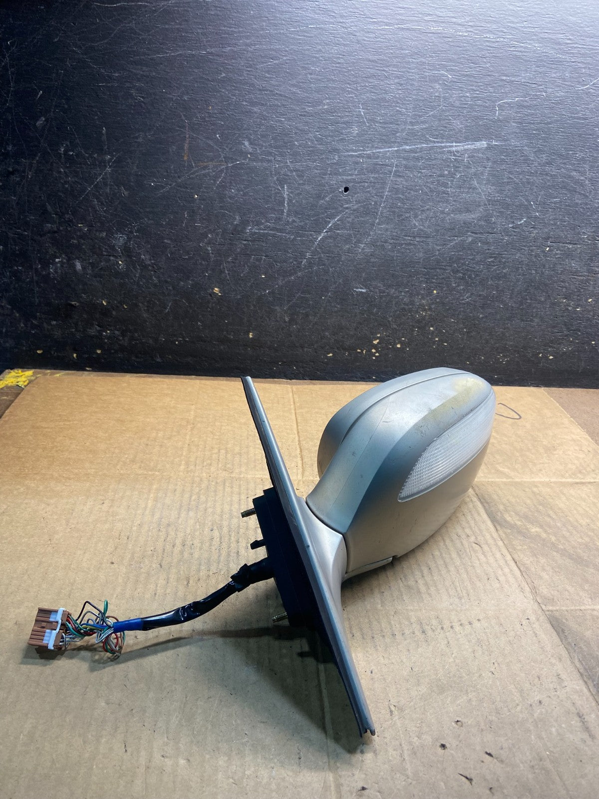 2002 to 2005 Infiniti Q45 Left Driver Side View Door Mirror Y3844 MS1