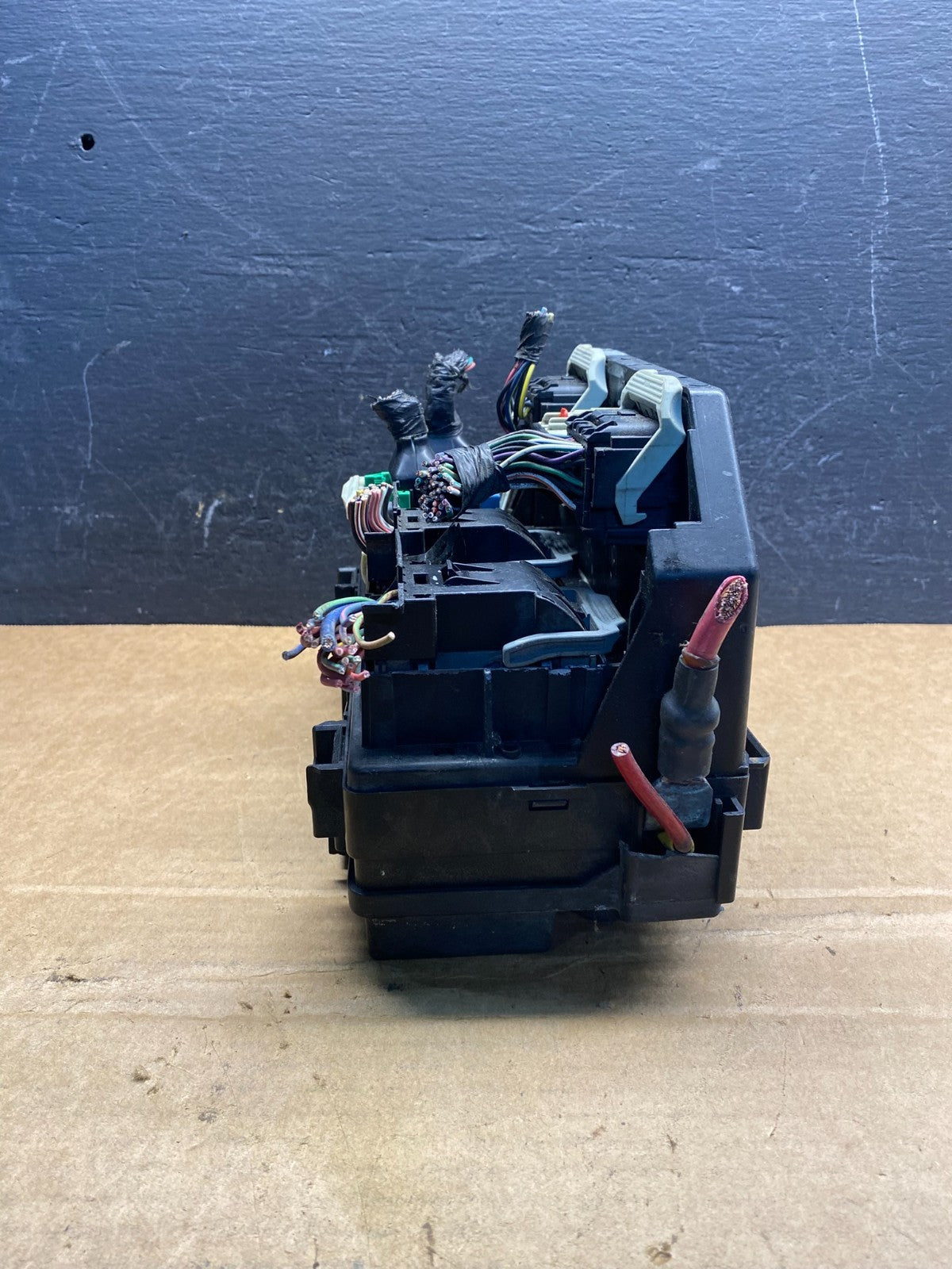 2008 2009 Liberty Nitro TIPM Power Integrated Fuse Box Module ad7357 DG3