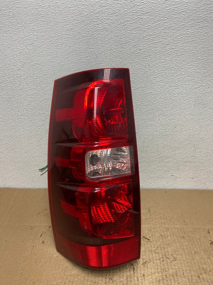 2008-2014 Chevrolet Tahoe Suburban Driver Lh Left Side Tail Light AC4119 LK0