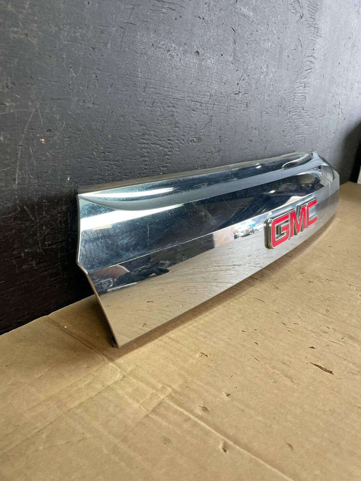 2010-2015 Gmc Terrain Lift Gate Handle Trim Back Up Camera Chrome Panel AD58652