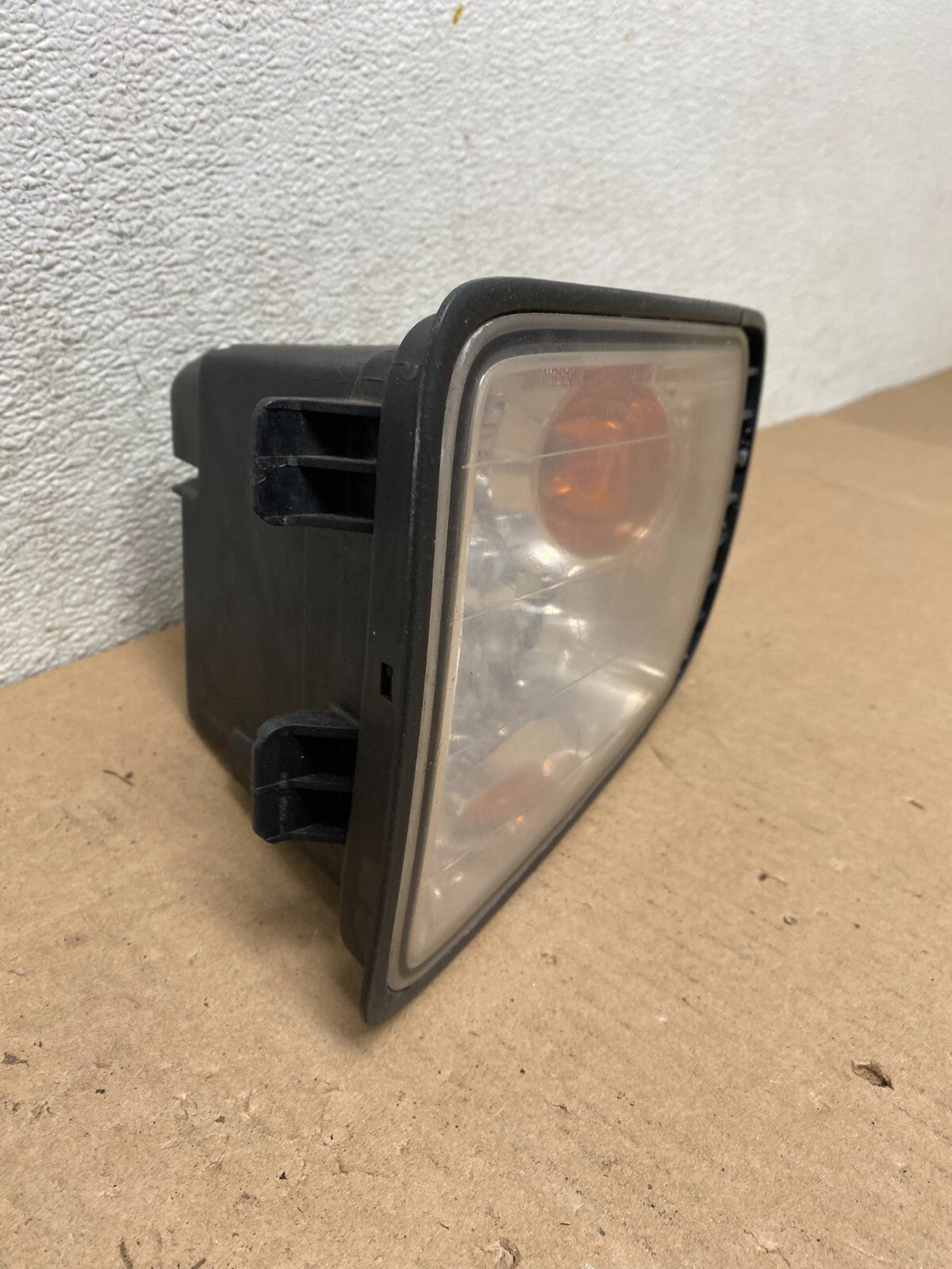 2001 to 2003 Infiniti QX4 Left Side Fog Light W/ Bezel j6393 DG1