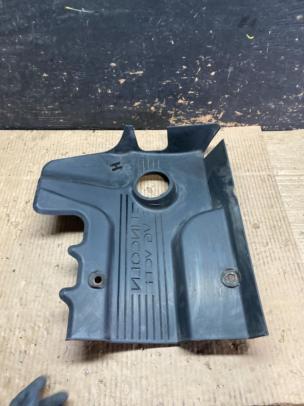 2003 to 2005 Lincoln LS 3.0L V6 Engine Motor Cover OEM W6042 DG6