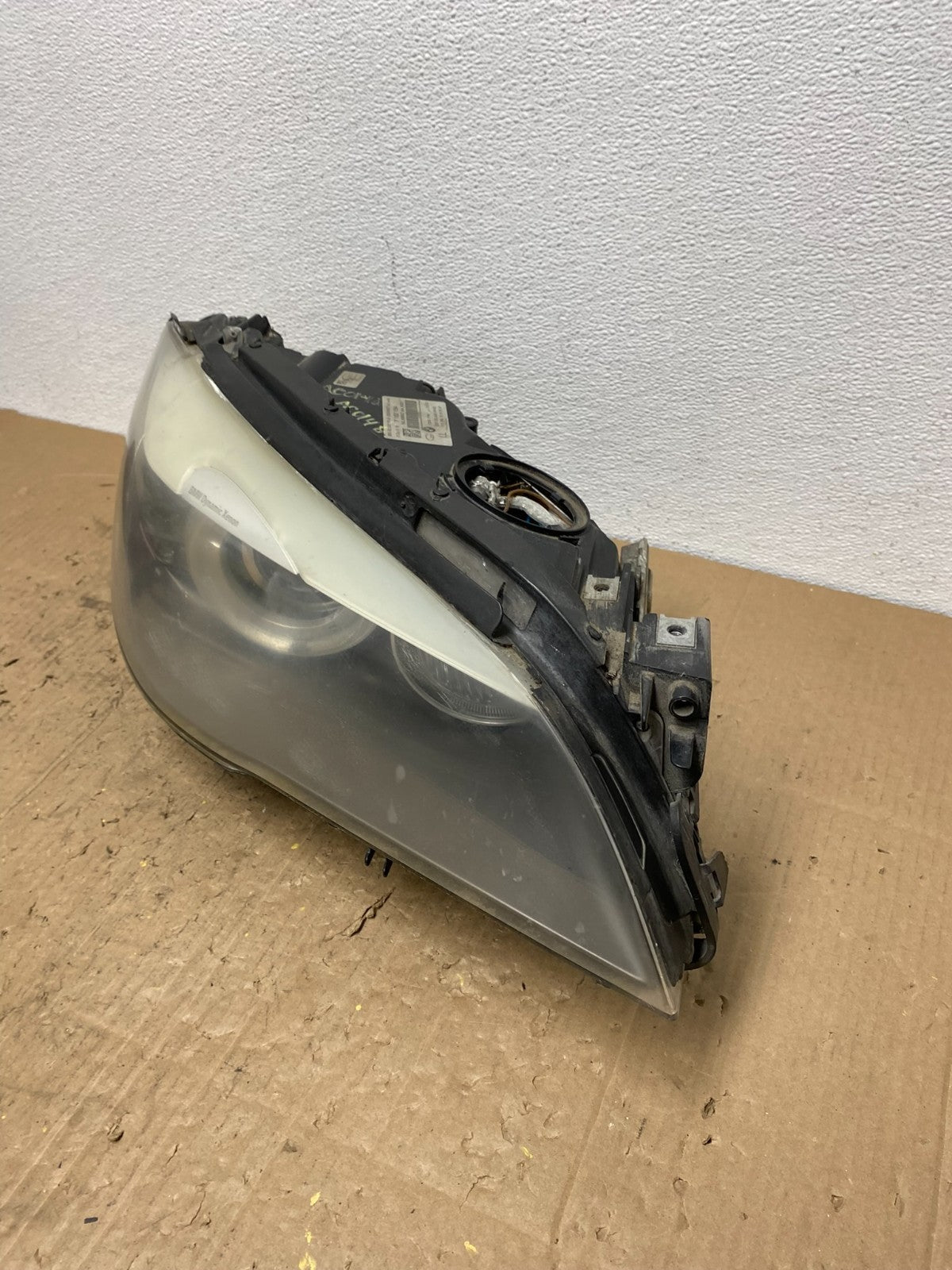 2009-2012 BMW 7-Series 740i 750i Right Passenger Xenon HID Headlight OEM AC01462