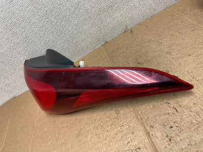 2014 2015 2016 Hyundai Elantra Sedan Right Passenger RH Tail Light OEM AA4053 DW1