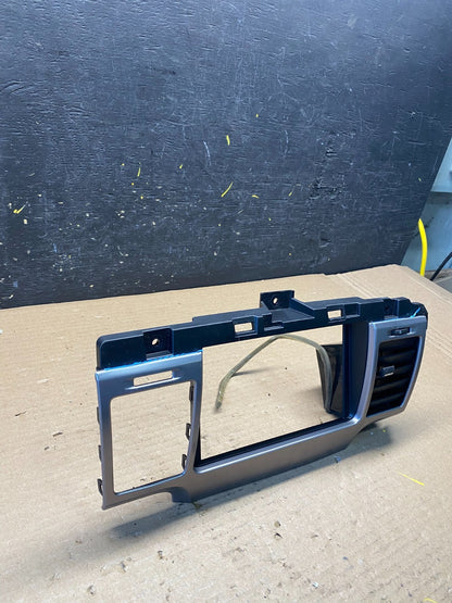 2010 - 2012 Lincoln MKZ Center Dash Gps Radio Bezel Panel Air Vent OEM S2791 DG2