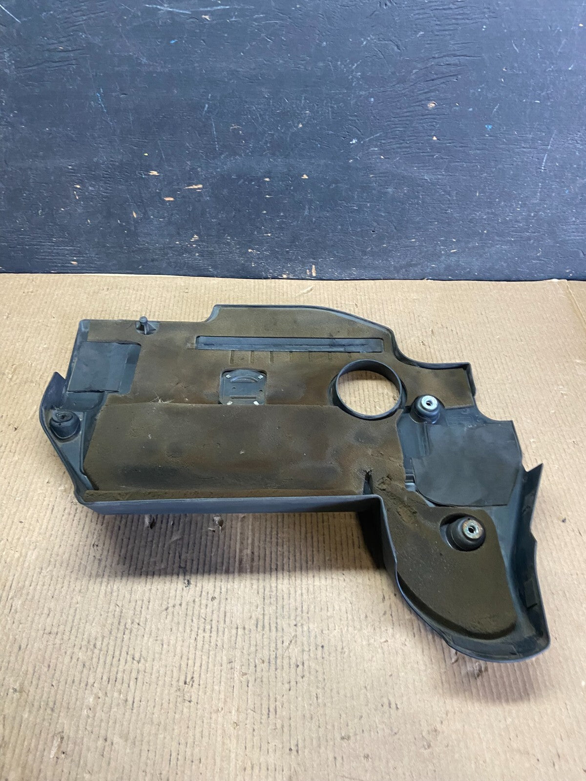 2007 to 2013 Nissan Altima 2.5 L Engine Cover n8311 DG5