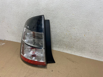 2004 2005 Toyota Prius Tail Light Left Driver Lh Side AH6751 LK2