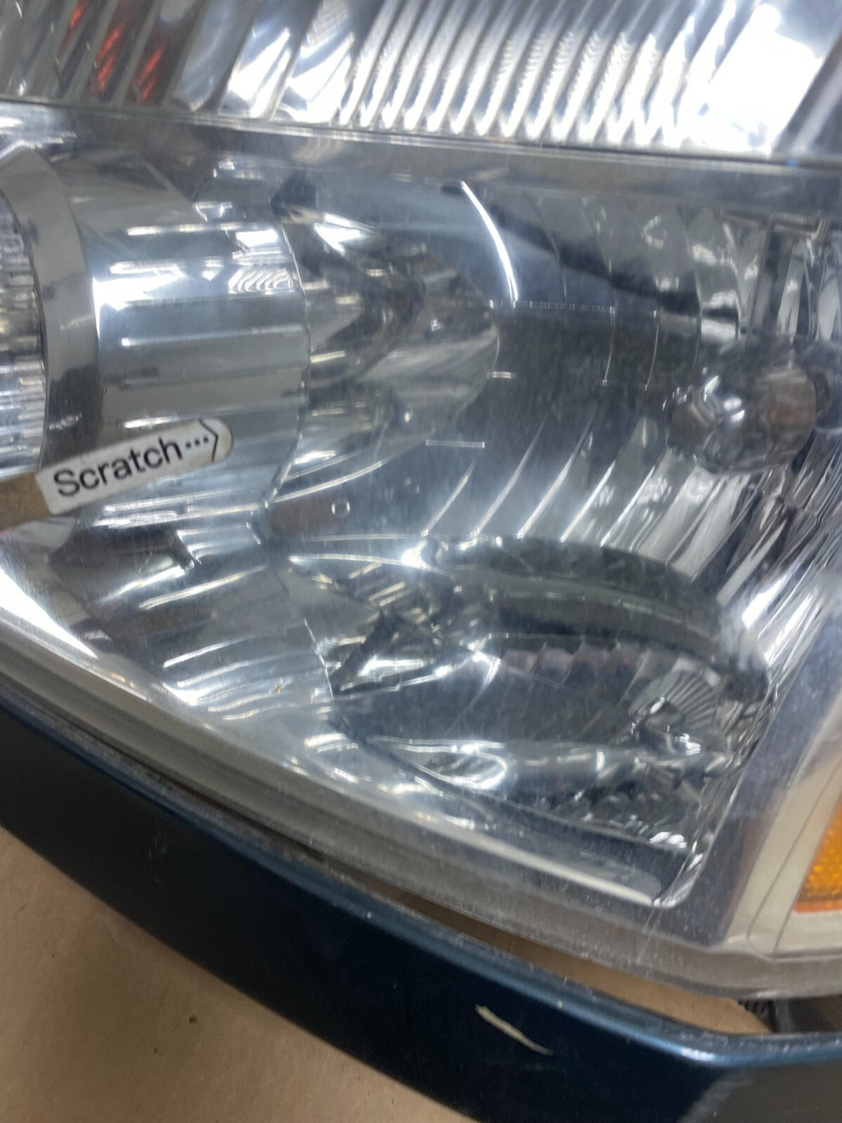 2004 to 2007 Nissan Armada Left+Right Side Set Headlights Oem M4613 DW4