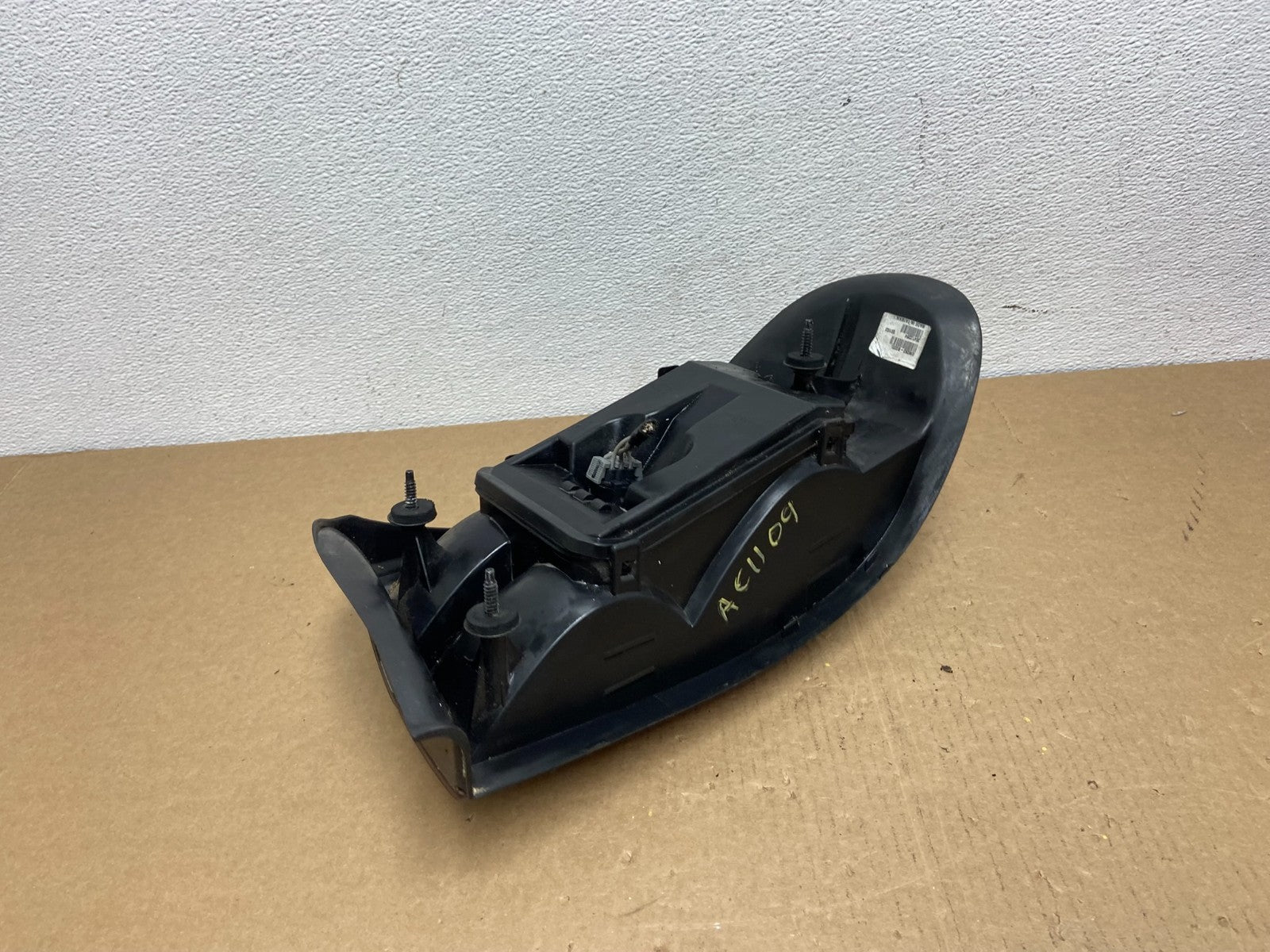 1997 to 2003 Chevrolet Malibu Left Driver LH Side Tail Light OEM AC1109 DW5