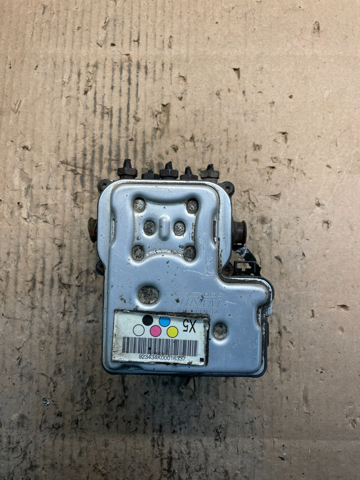 2004-2007 GMC Savana Express ABS Brake Pump Control 13567149 U9527 DG0