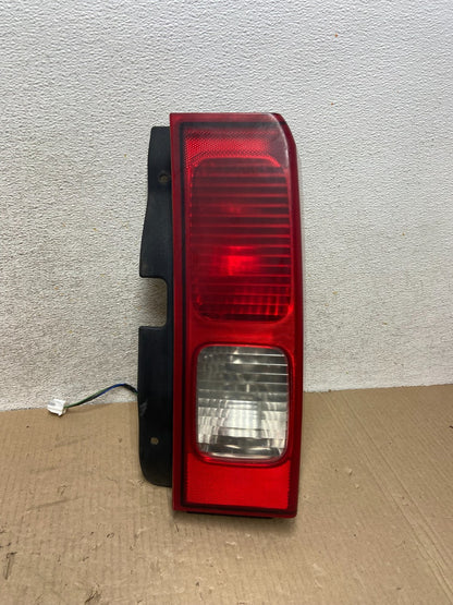 2006 to 2008 Hummer H3 Right Passenger Side Tail Light AI9663 LK0