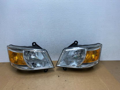 2008 to 2010 Dodge Caravan Left+Right Set Side Halogen Headlights AE3214 DW0