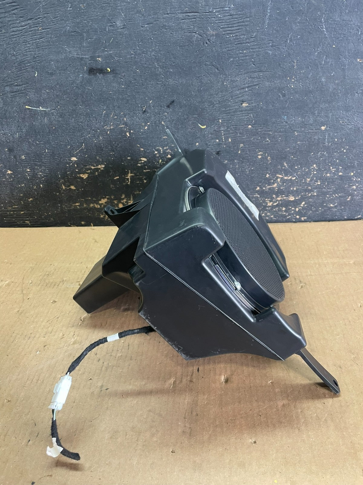 2019 to 2023 Jeep Cherokee Rear Subwoofer Speaker AA22834