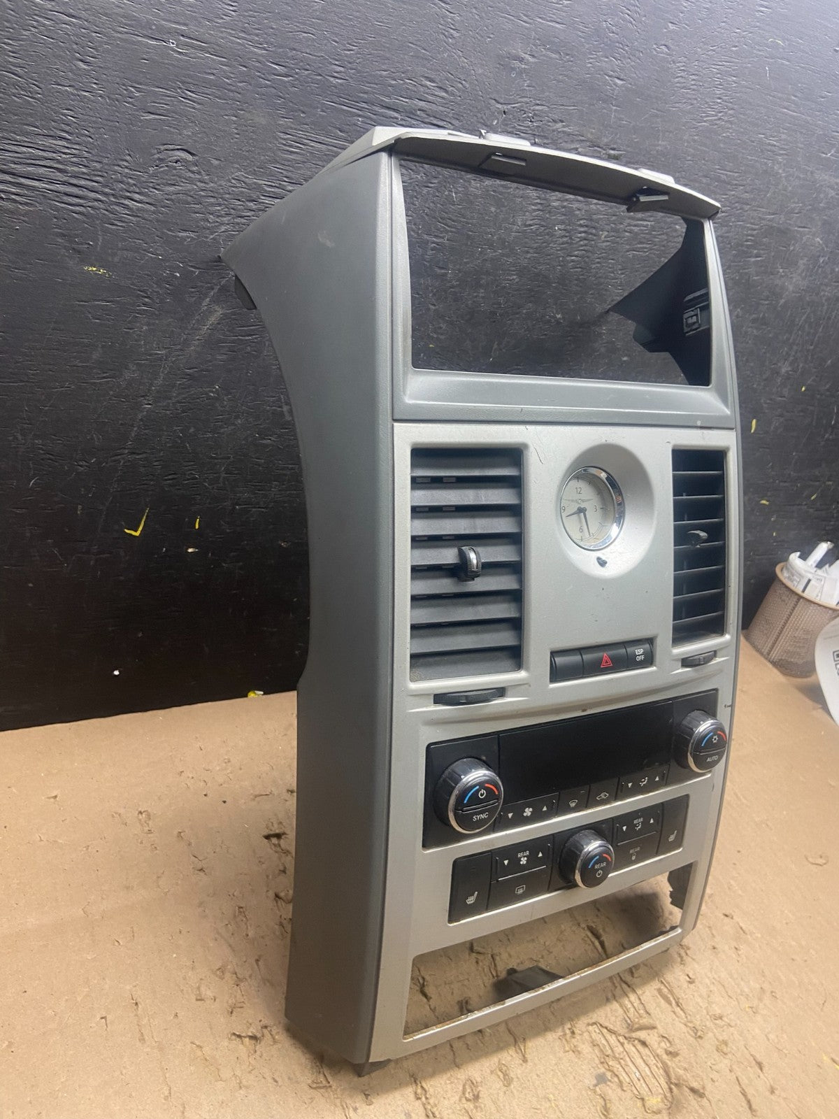 2008-2010 Dodge Grand Caravan Radio Bezel Climate Control Heat Heater T8993 DG2