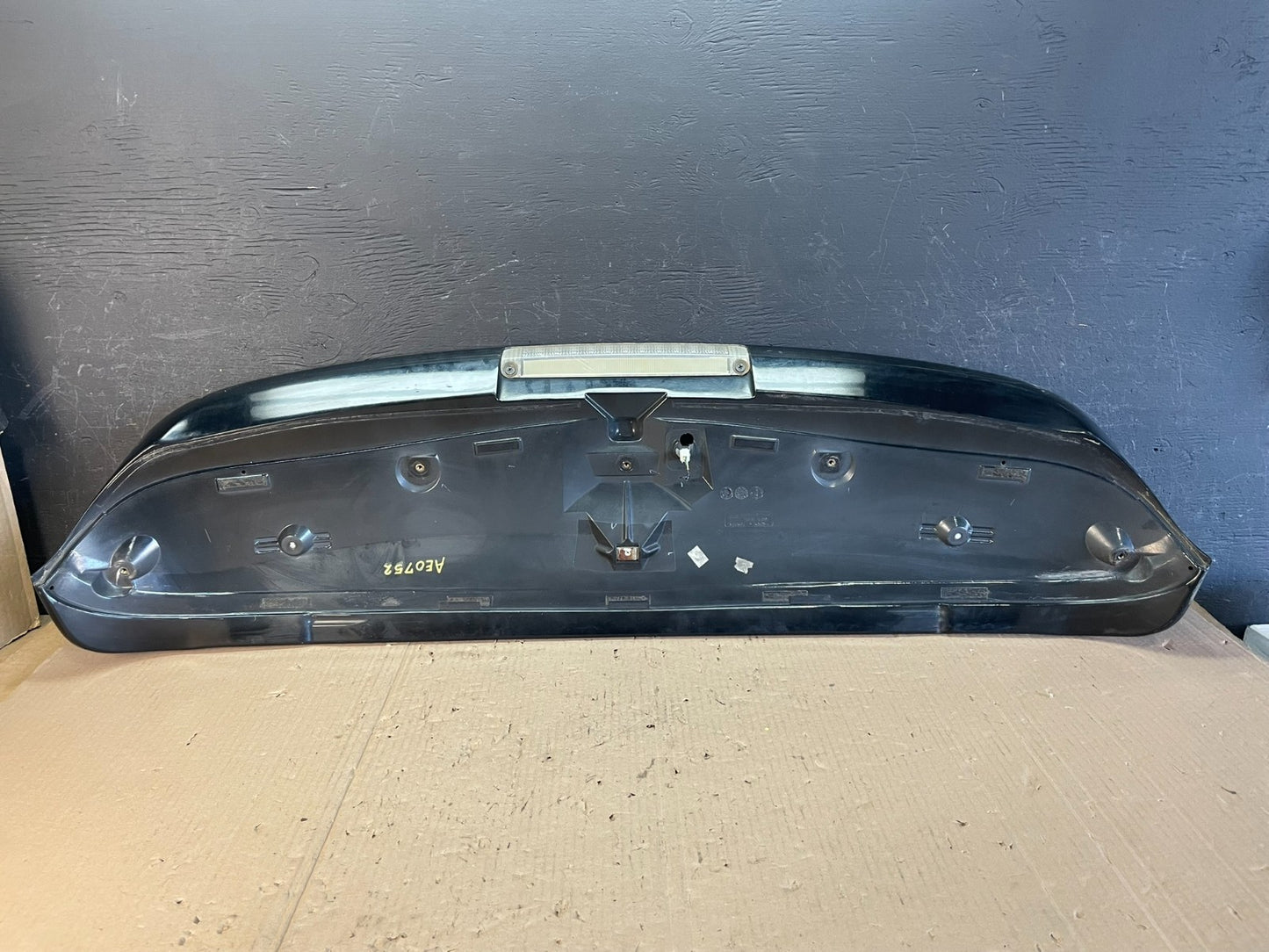 2004 to 2009 Lexus RX350 Rear Trunk Lid Tail Gate Lift Gate Spoiler OE AE0752 DG5