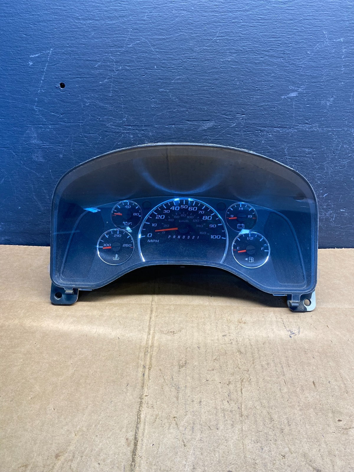 2010 - 2012 Chevrolet Express 2500 3500 Speedometer Cluster Gauge ad4825 DG0