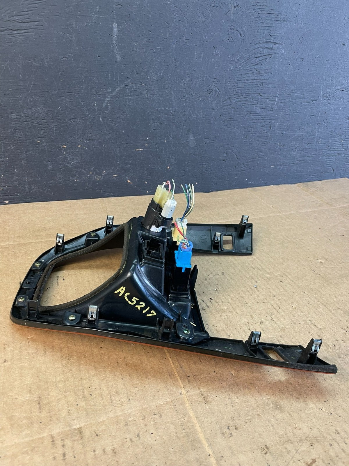 1999 to 2003 Lexus RX300 dash Console Center Shifter Floor Bezel AC5217 DG5