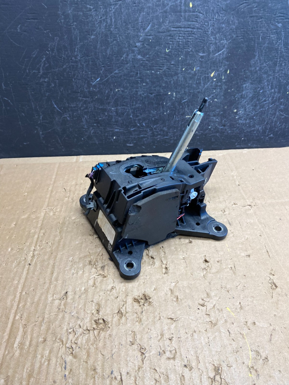 2013-2018 Cadillac ATS Automatic Transmission Gear Shifter Selector AD69682