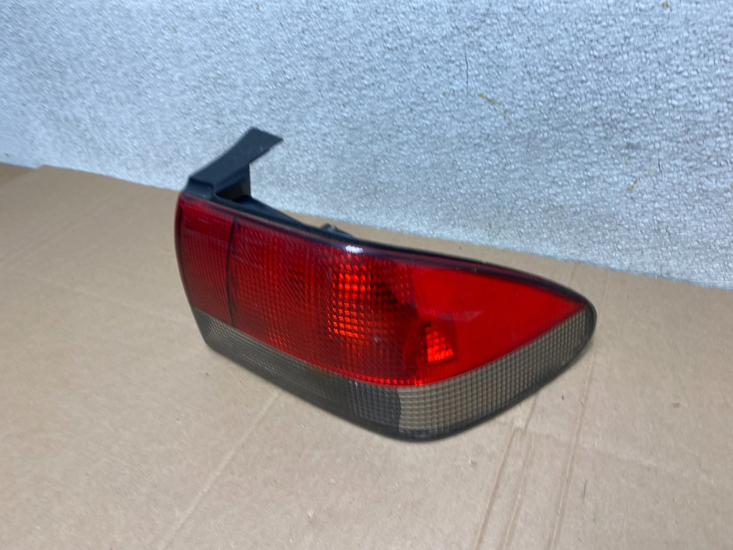 1994 to 1998 Saab 900 & Turbo Right Passenger RH Side Tail Light T8099 DW1