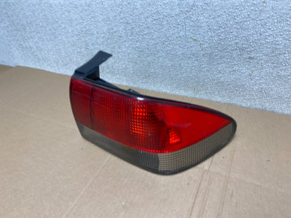 1994 to 1998 Saab 900 & Turbo Right Passenger RH Side Tail Light T8099 DW1