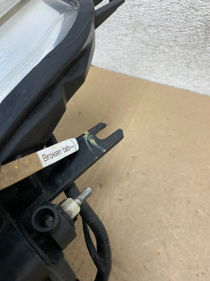 2008 2009 2010 2011 Ford Focus Left+Right Headlights Halogen AG4655 DW11