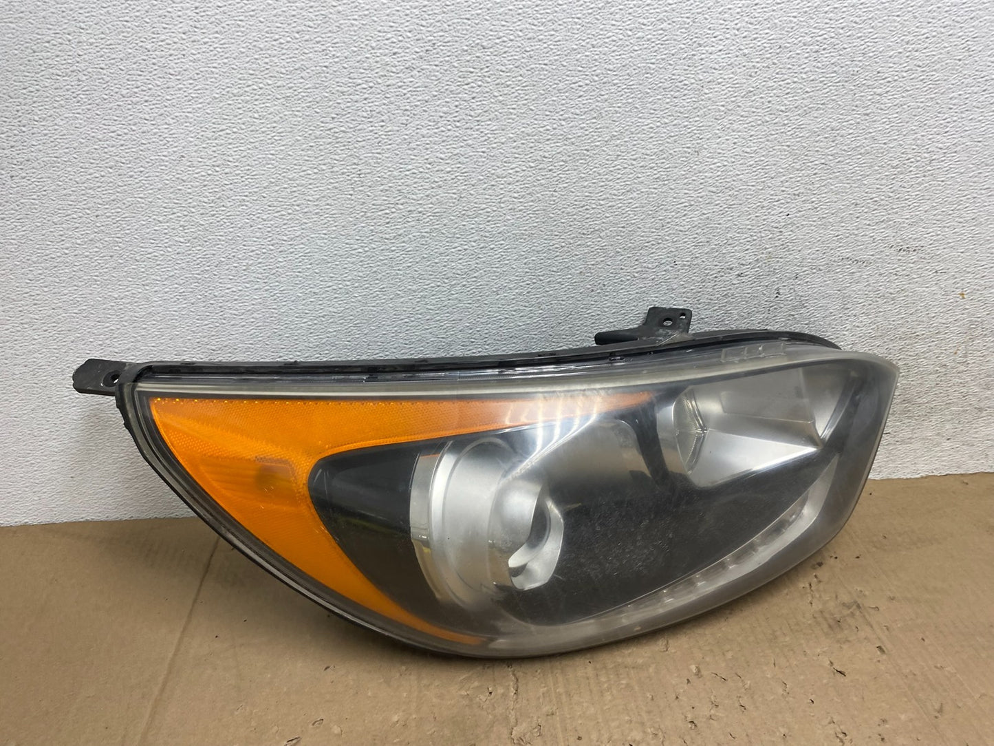 2012-2017 Kia Rio Hatchback Right Passenger LED Projector Headlight AE9225 DG2