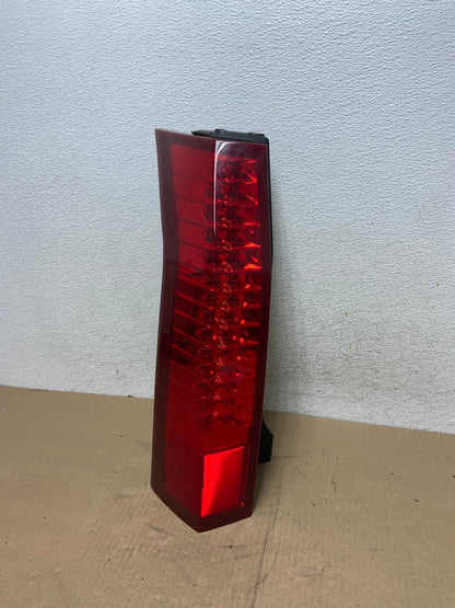 2004 to 2009 Cadillac Srx Left Driver LH Side Tail Light AG4642 LK0