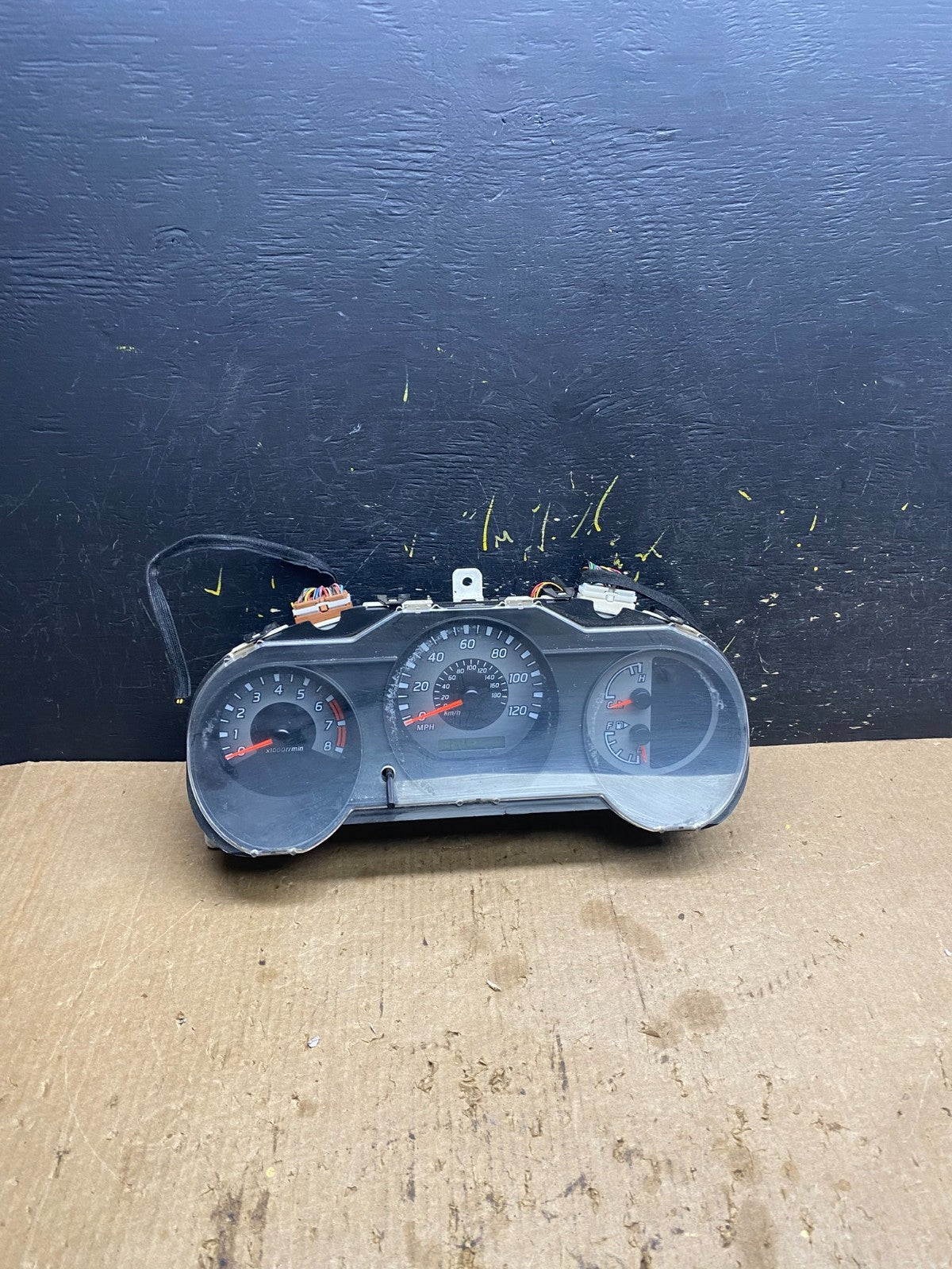 2002-2003 Nissan Pathfinder Xterra Cluster Speedometer Instrument OEM Z7334 DG0