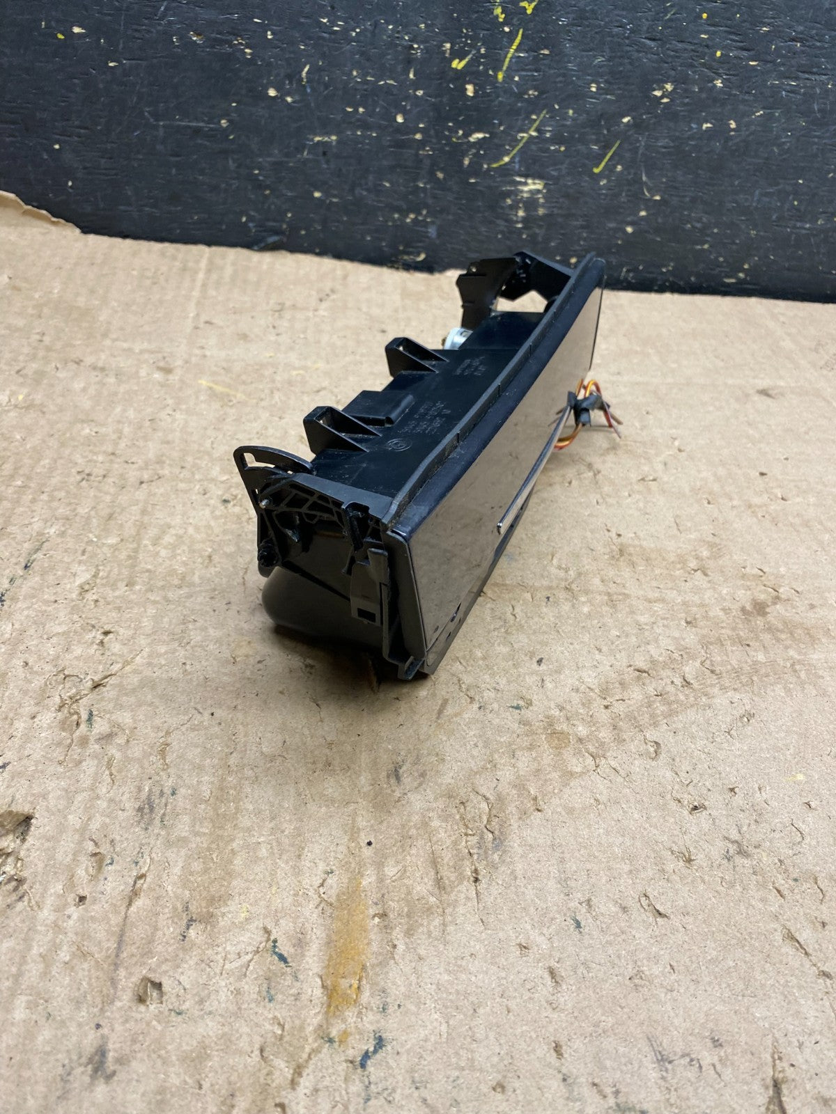 2009 - 2015 BMW 750I - Front Center Console Ashtray z1883 DG2
