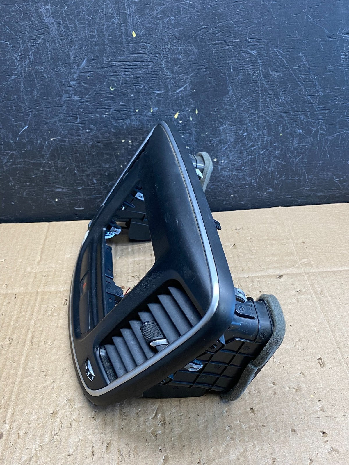 2015 to 2016 Chrysler 200 Radio Dash Bezel Trim Vent Hazard Panel AC9639 DG3