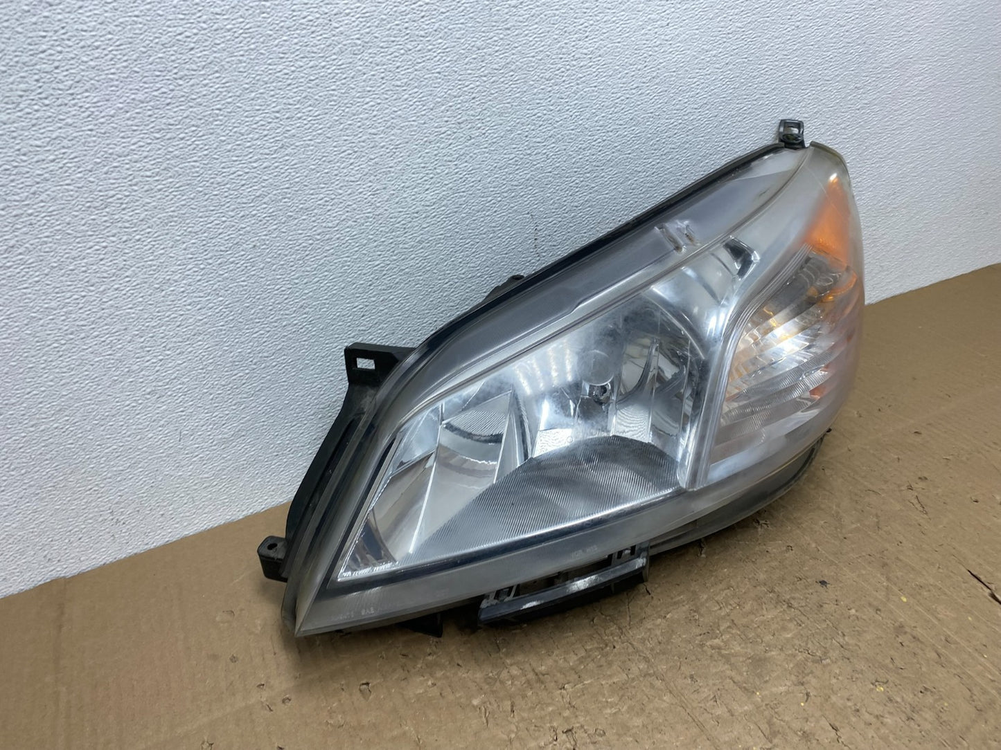 2013 to 2017 Nissan NV200 Left Driver LH Halogen Headlight AC0366 DW2
