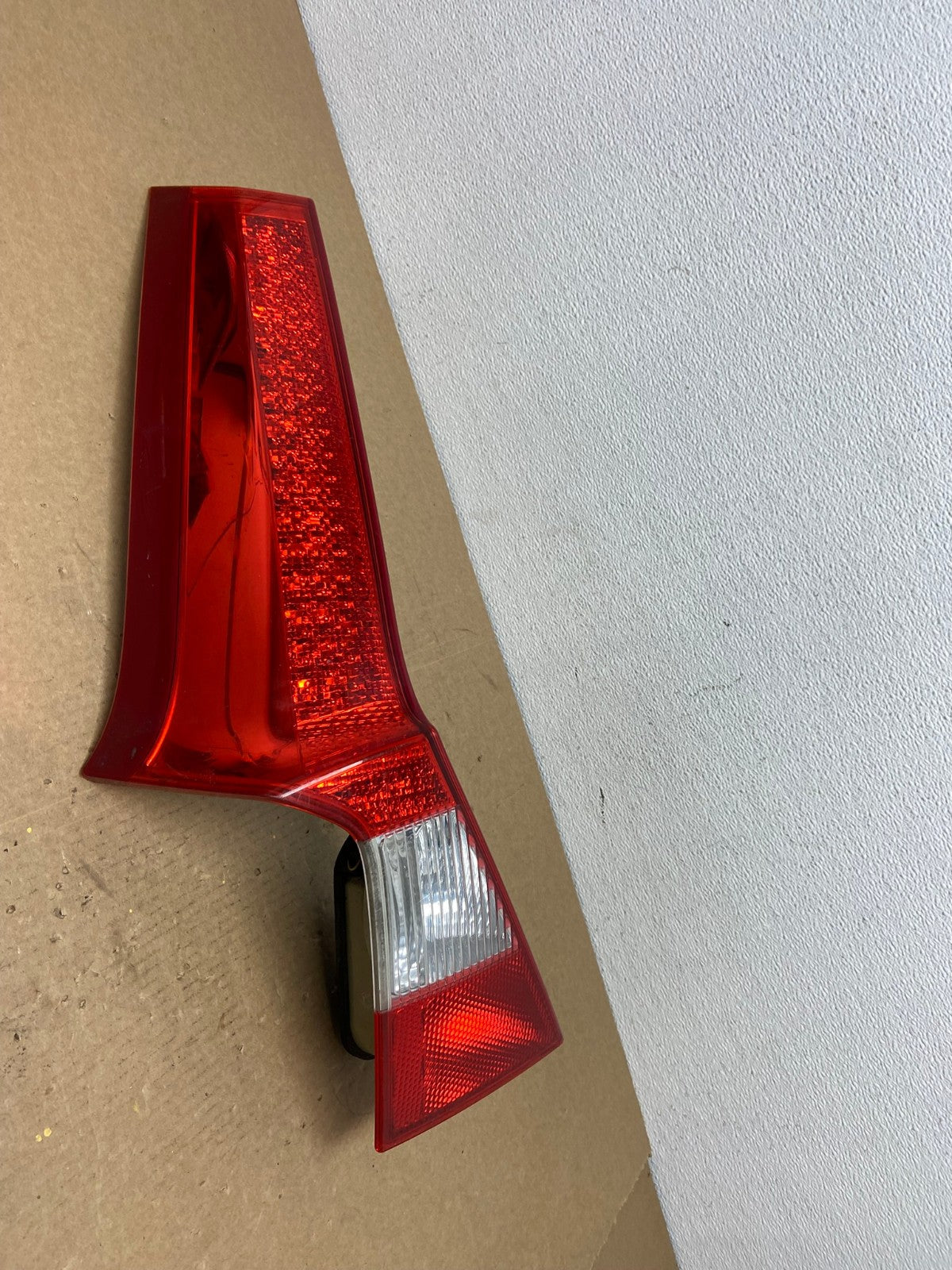 2008 to 2013 Volvo XC70 V70 Left Driver Tail Light Upper AC1181 LK2