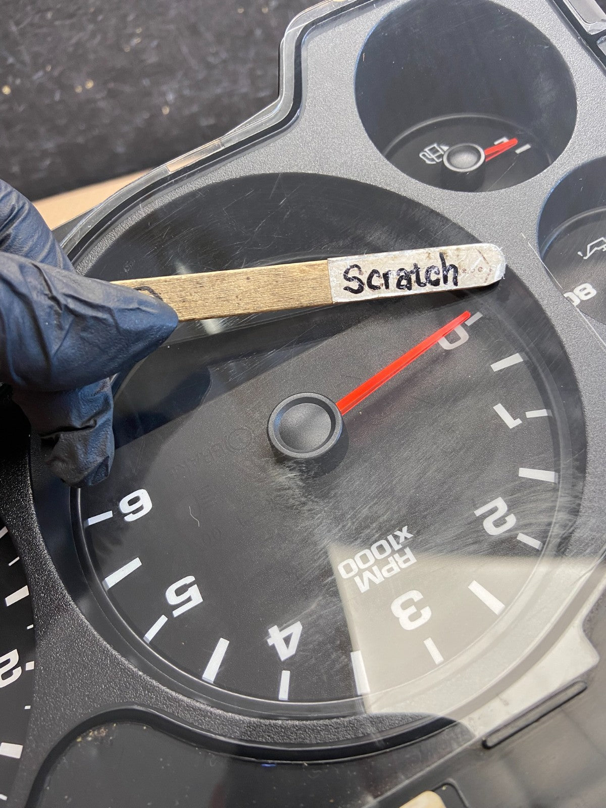 2007 to 2013 Chevrolet Silverado Suburban Cluster Gauge Speedometer AF6152 DG3