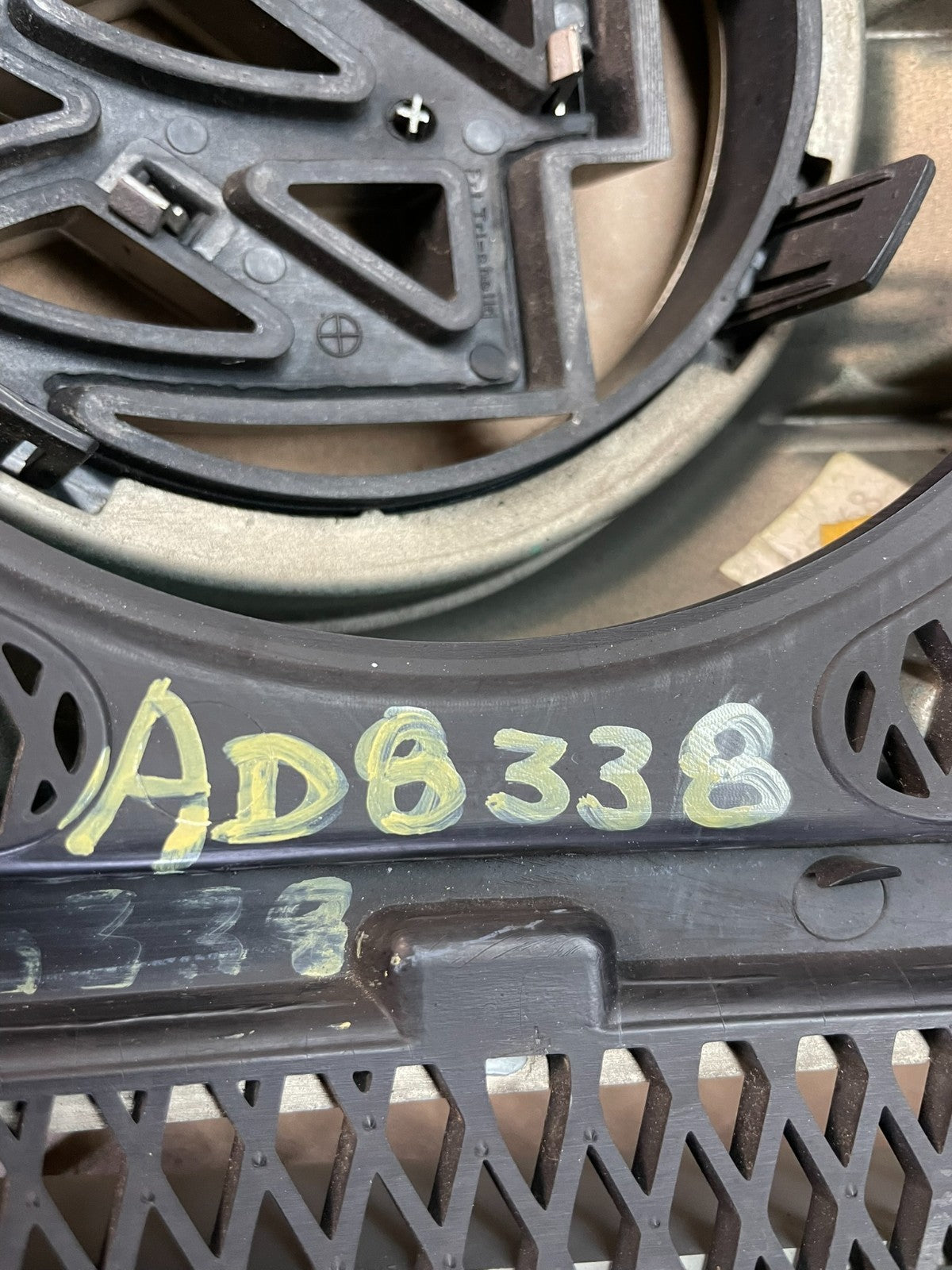 2010 2011 2012 2013 Buick Lacrosse Front Upper Grill Grille AD8338 DG5