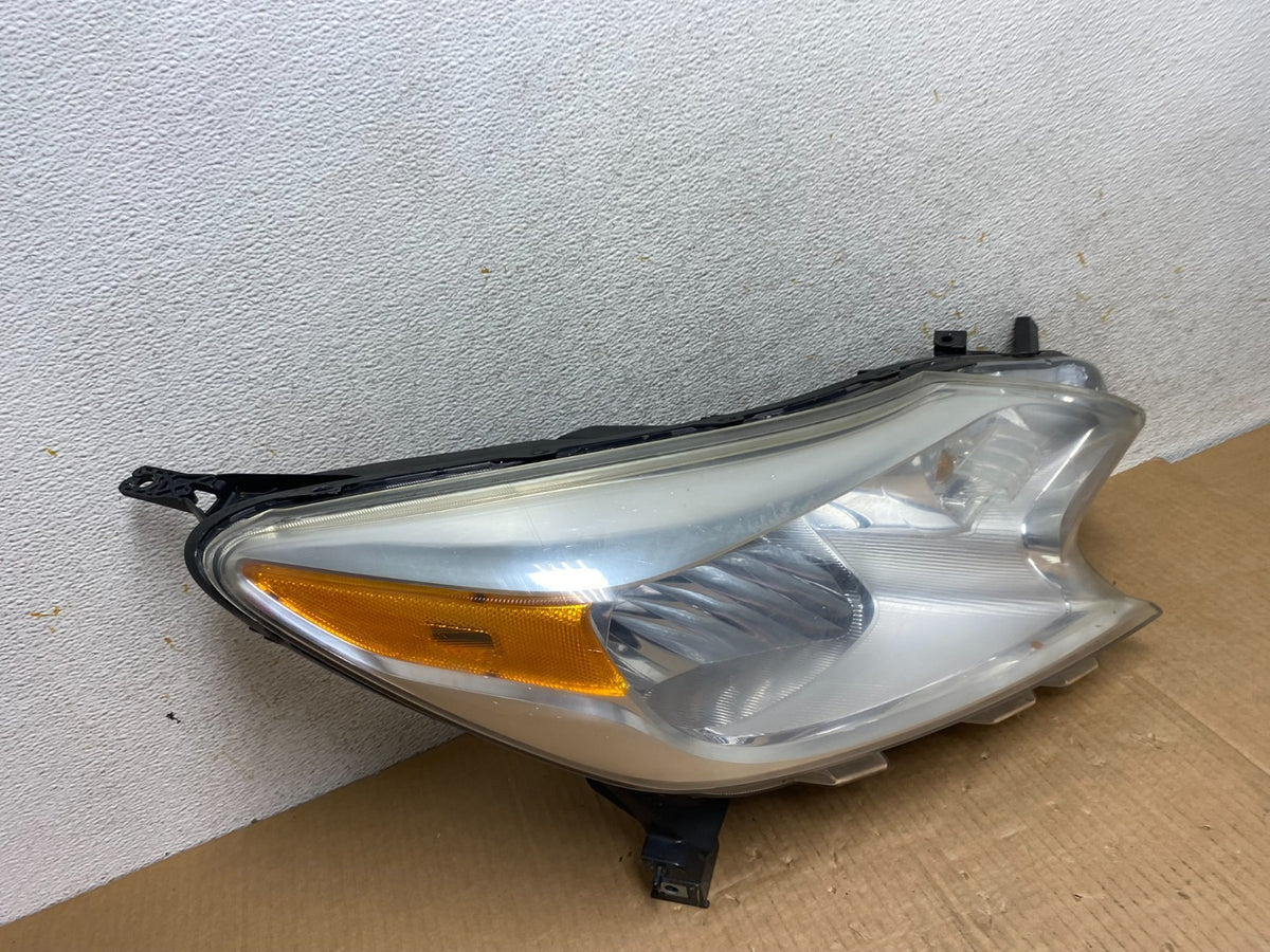 2014 2015 2016 Nissan Versa Note Right Passenger RH Side Headlight AI5774 DW2