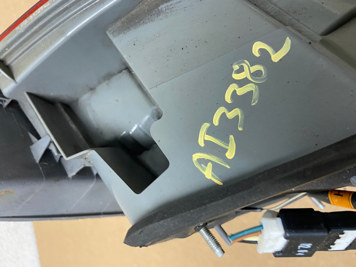 2007 to 2010 Hyundai Elantra Sedan Right Passenger Side Tail Light AI3382 LK5