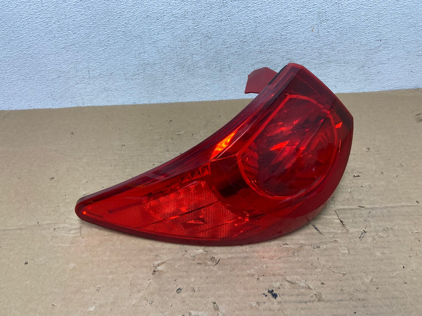 2009 2010 2011 2012 Chevrolet Traverse Left Driver LH Tail Light AD4072 LK2