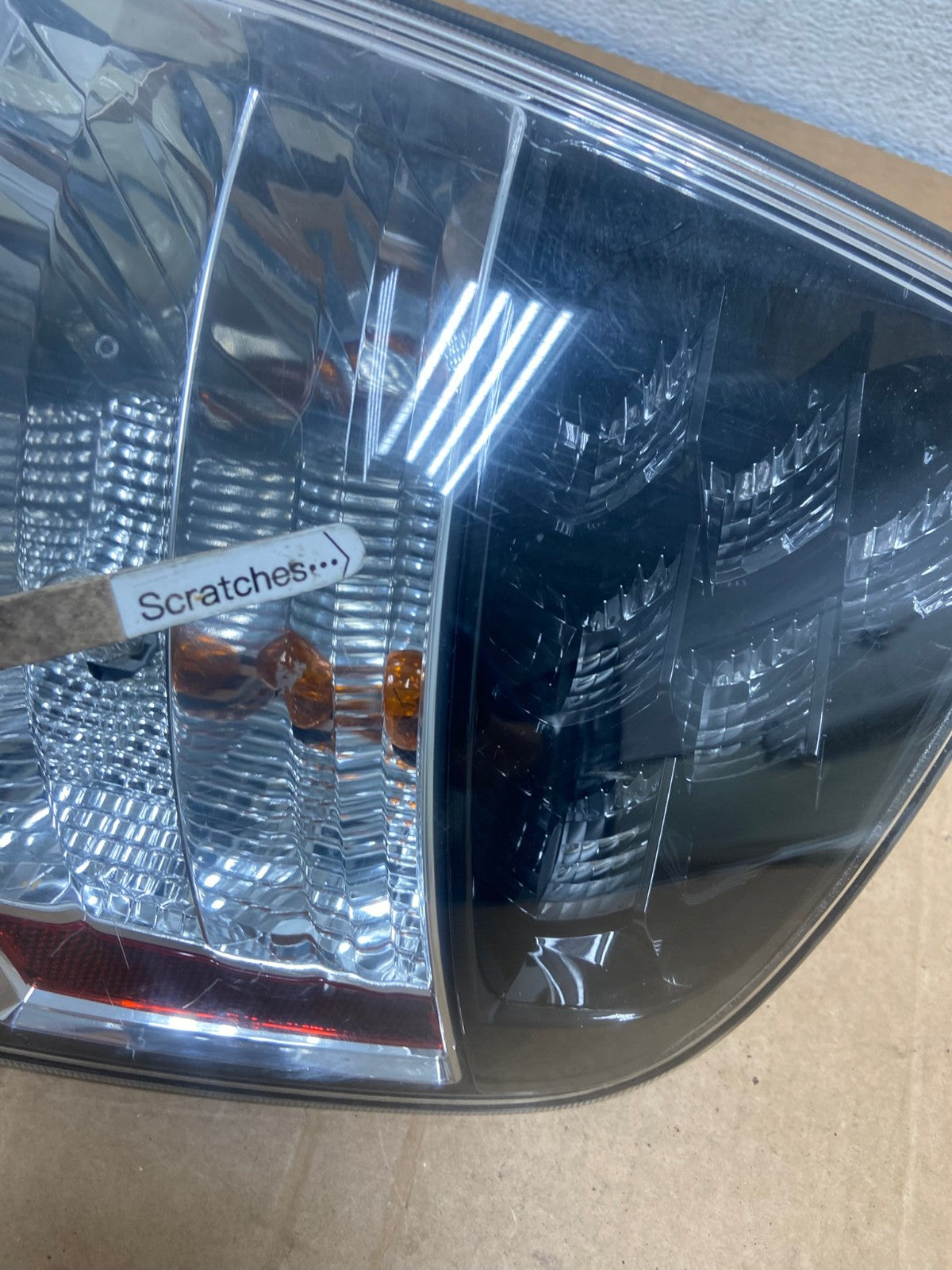 2004 - 2005 Toyota Prius Right Passenger Side Rh Tail Light AD5331 LK3