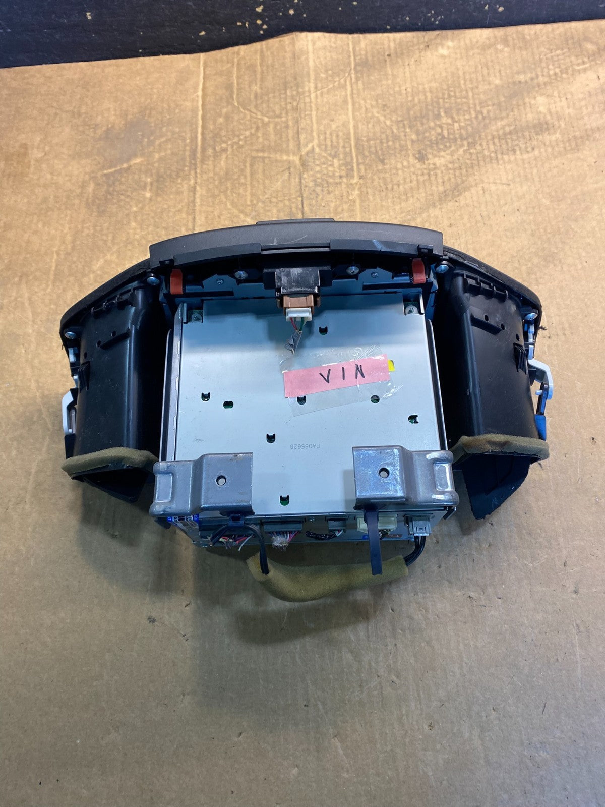 2009 to 2010 Acura TSX AM/FM CD Player Radio Audio System Air Vent AA3053 DG4