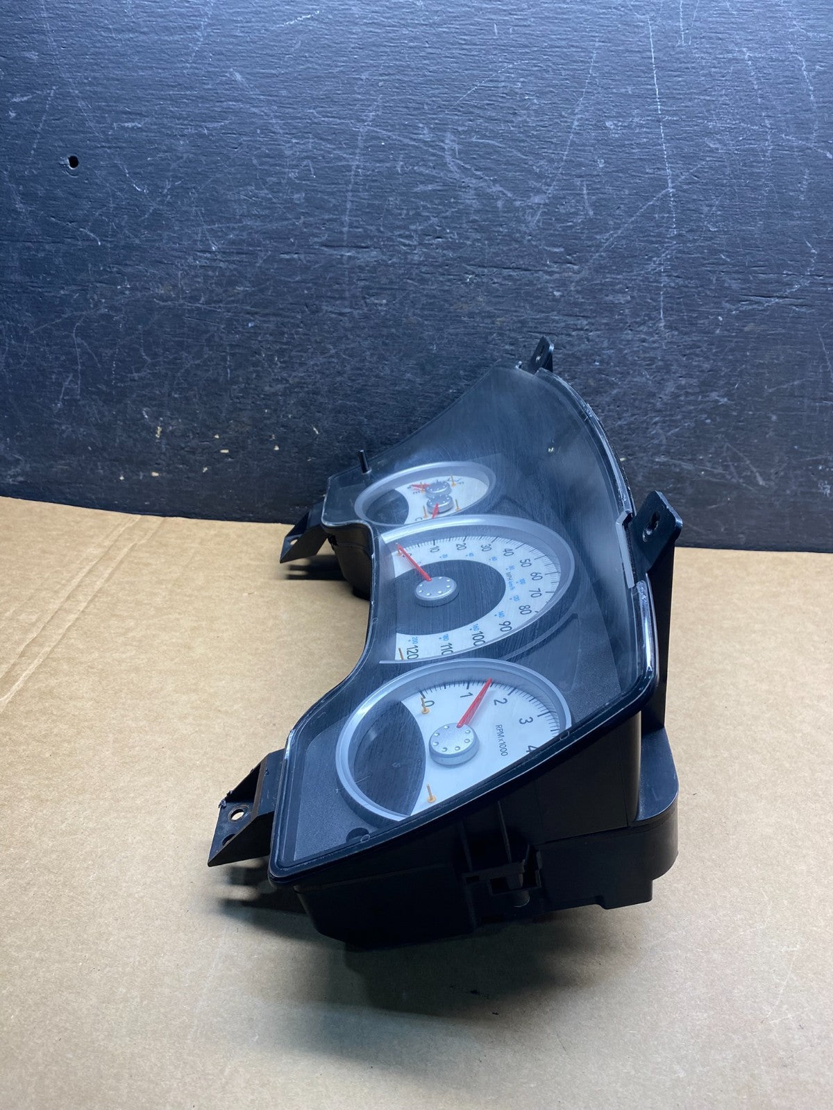2005 Dodge Durango Speedometer Instrument Cluster Gauge p56049091ak AH7092 DG2