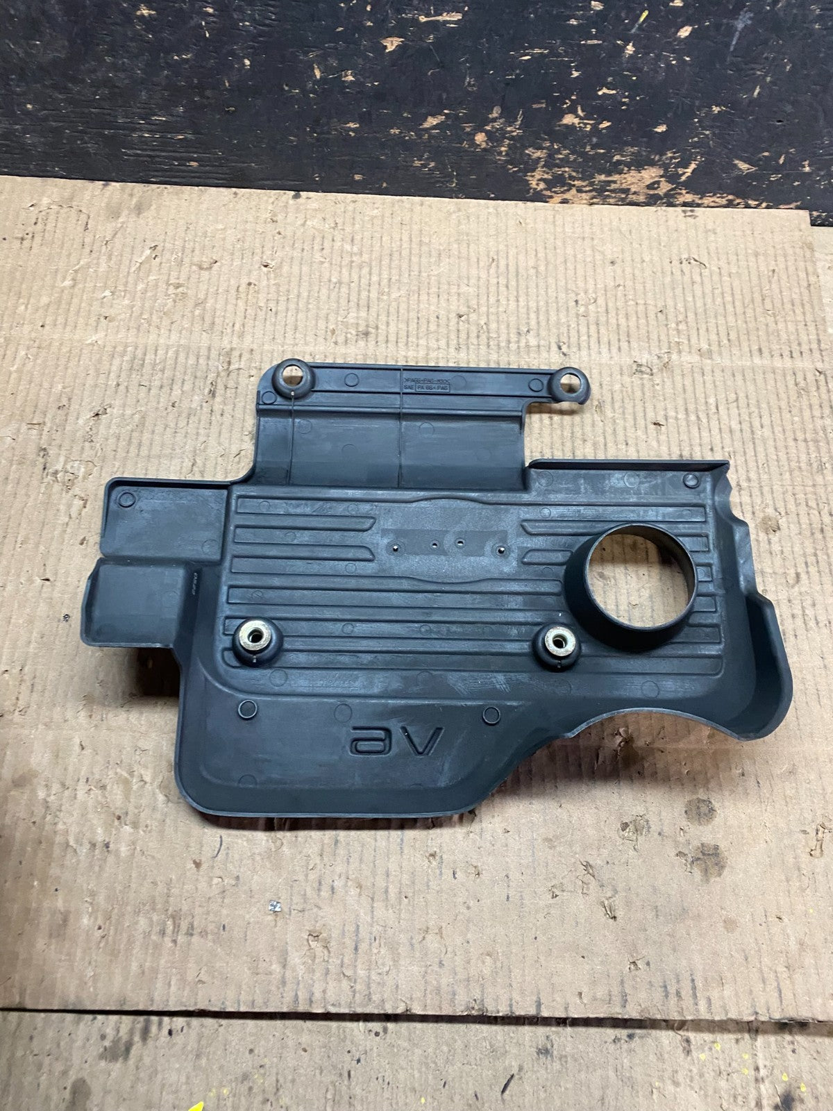 1999 2000 2001 Infiniti i30 3000 v6 Engine Cover Motor Shield w6048 DG5