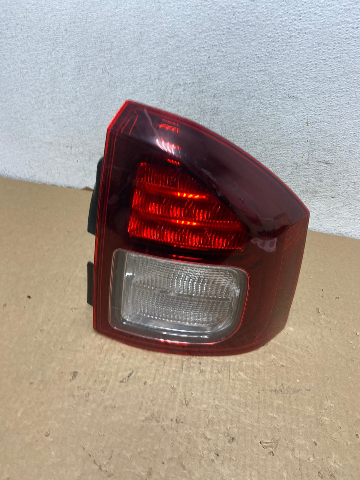 2014 - 2017 Jeep Compass Right Passenger Side Tail Light AF7465 LK0