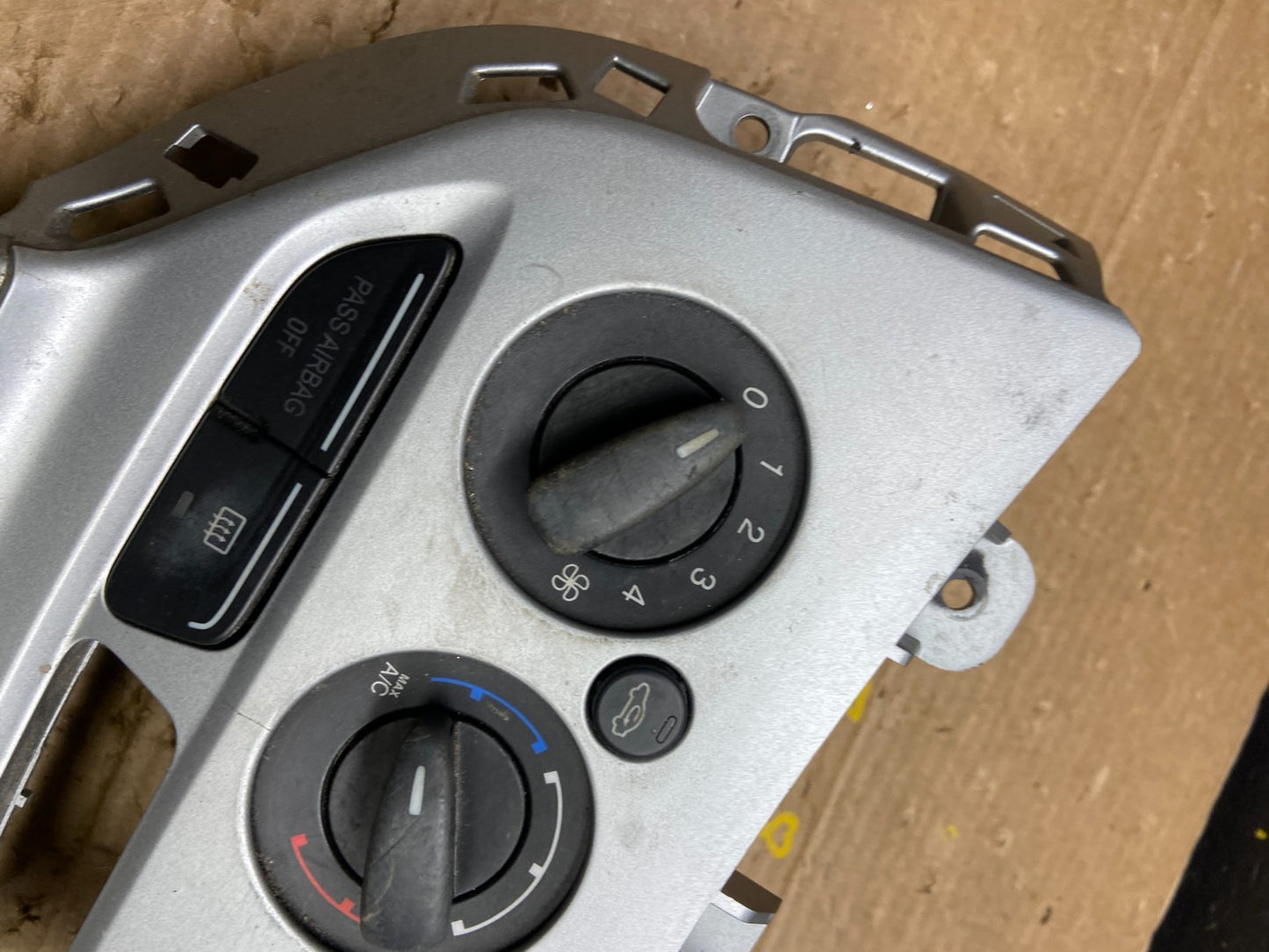 2013 2014 Ford Focus Ac Heater Climate Control Temperature Oem W3314 DG3