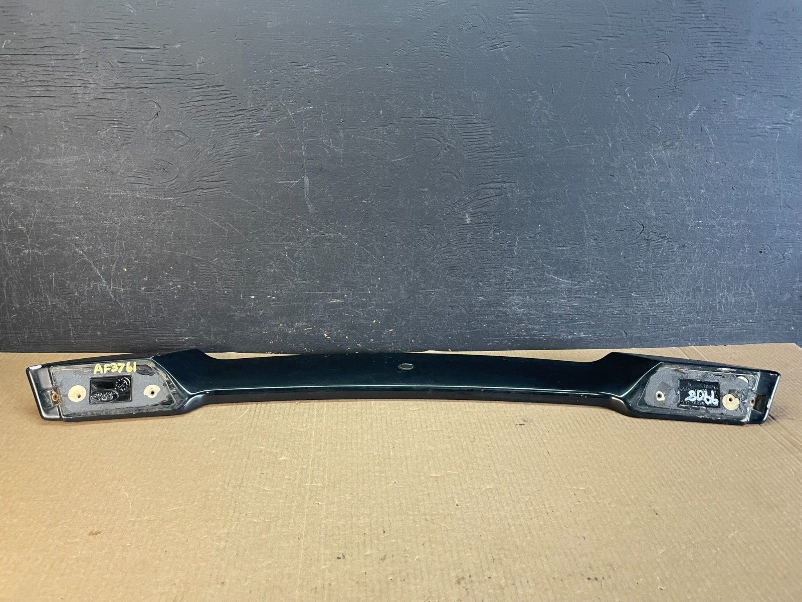 2008 to 2014 Land Rover LR2 Rear Trunk Tail Light Lift Gate Spoiler af3761 DG6