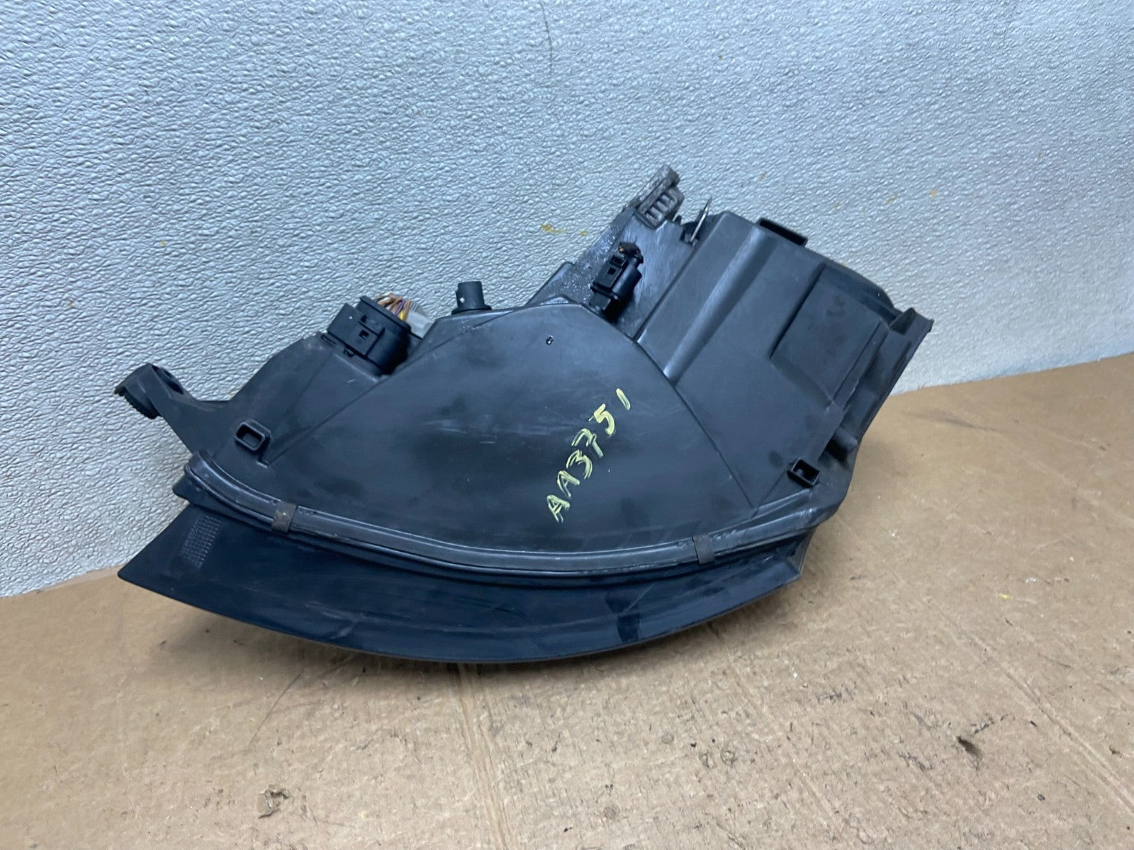 2000 to 2006 Audi TT Right Passenger RH Side Xenon HID Headlight Oem AA3751 DW6