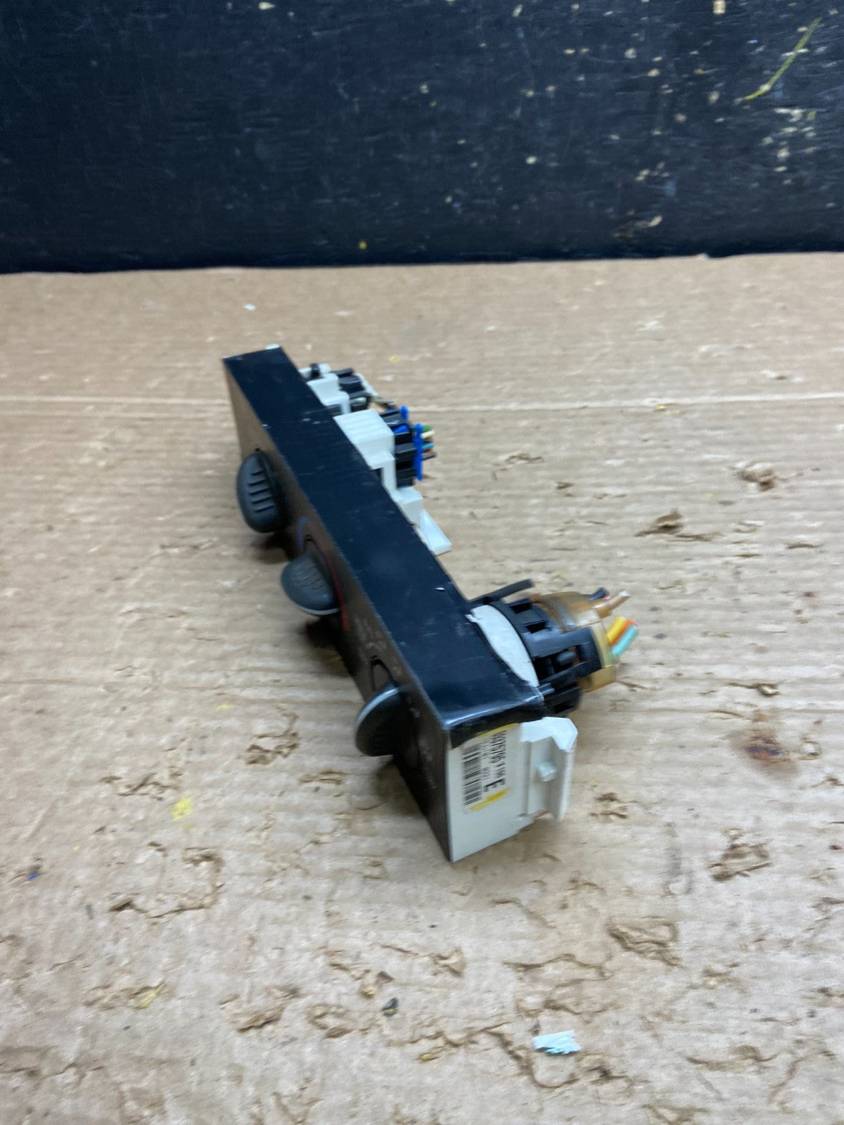 2001 - 2007 GMC Chevrolet Express 1500 Climate Control A/C W2046 DG2