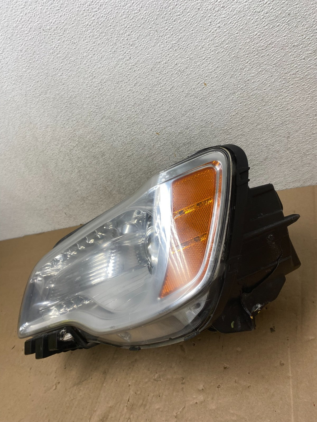 2015 to 2023 Chrysler 300 Left Driver Side Halogen Headlight AD4754 DG2